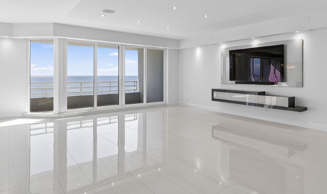 Oceanfront Living Room