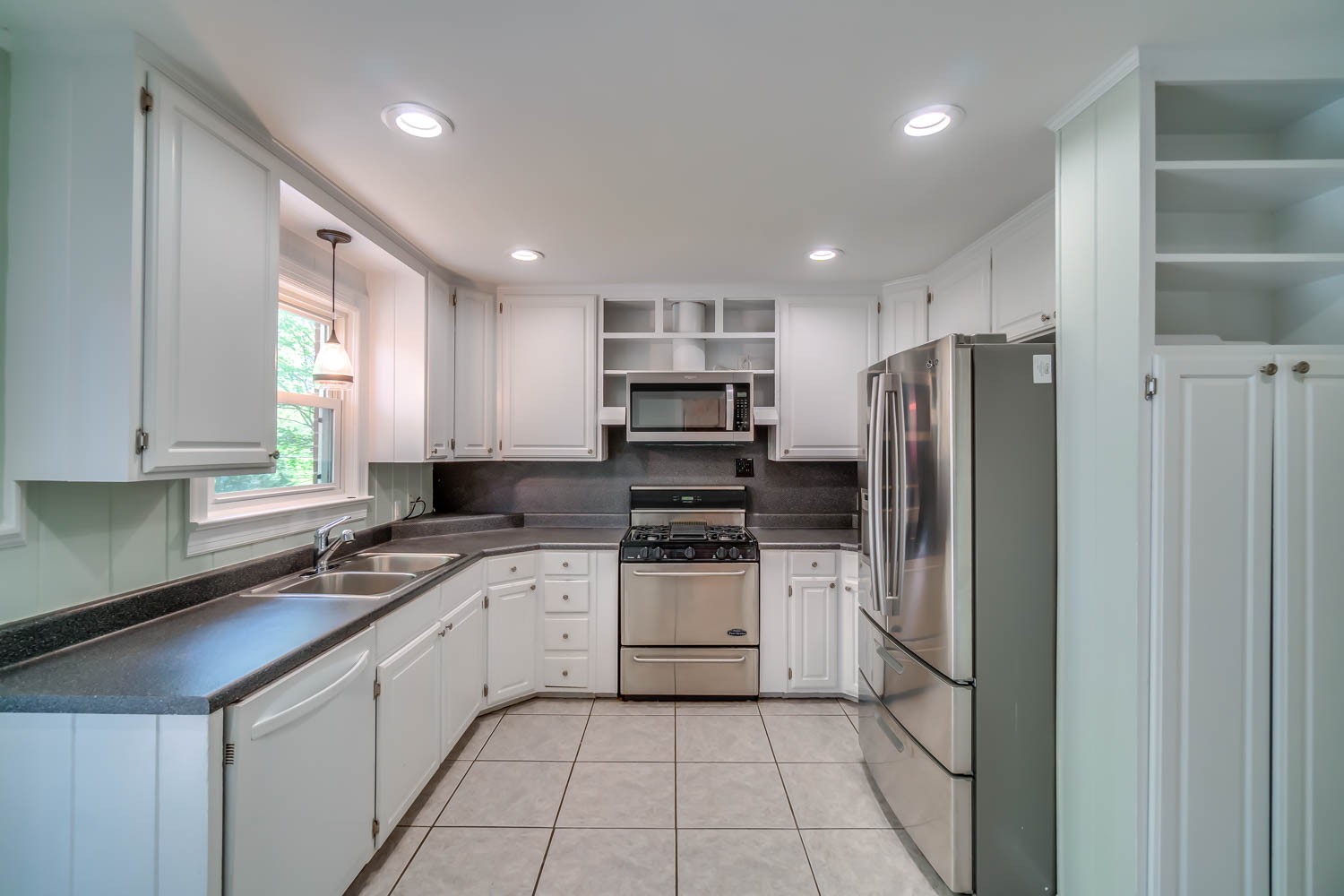 1103 Manor Road Columbia, TN 38401 - Photo 11 of 36 Gallery Image 11