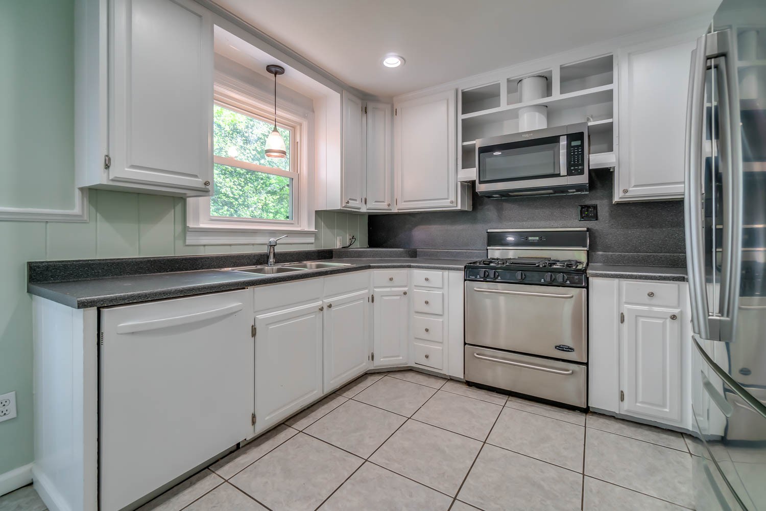 1103 Manor Road Columbia, TN 38401 - Photo 12 of 36 Gallery Image 12