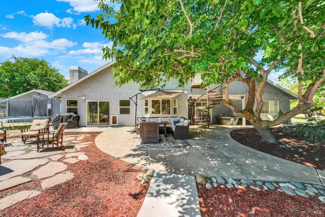 $1,100,000 | 7630 Acacia Lane, Vacaville, CA 95688