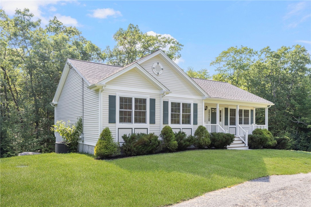 301 Ledge Road Coventry, RI 02816 - Photo 5 of 46 Gallery Image 5