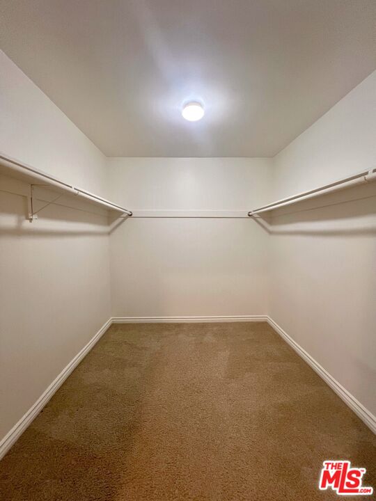 1122 10th Street, Unit 4 Santa Monica, CA 90403 - Photo 11 of 18 a view of a room with an empty space