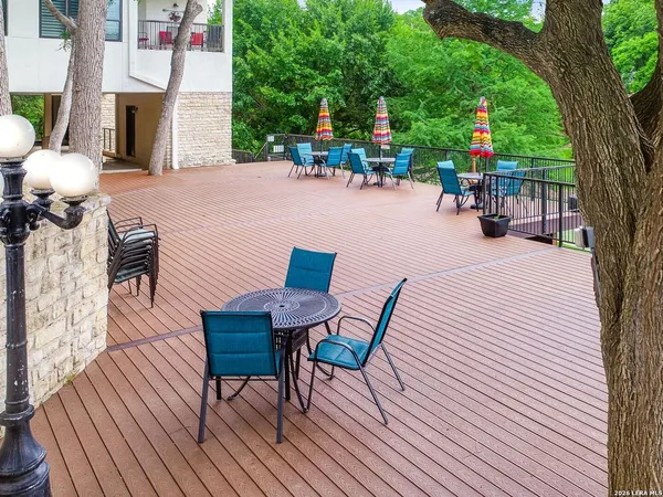 $600,000 | 401 West Lincoln Street, Unit A208, New Braunfels, TX 78130