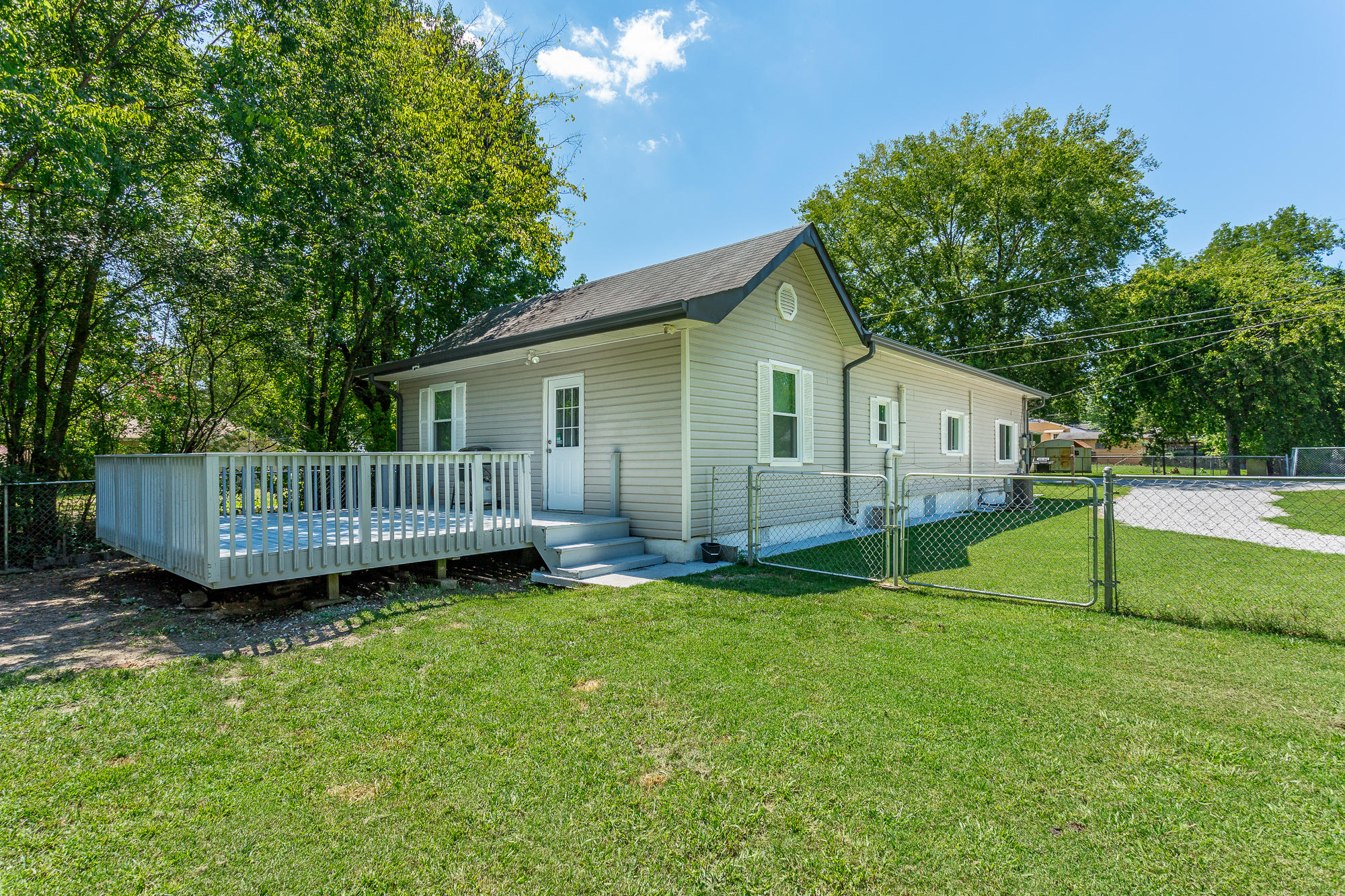 1628 Prigmore Road Chattanooga, TN 37412 - Photo 2 of 49 Fenced In Back Yard