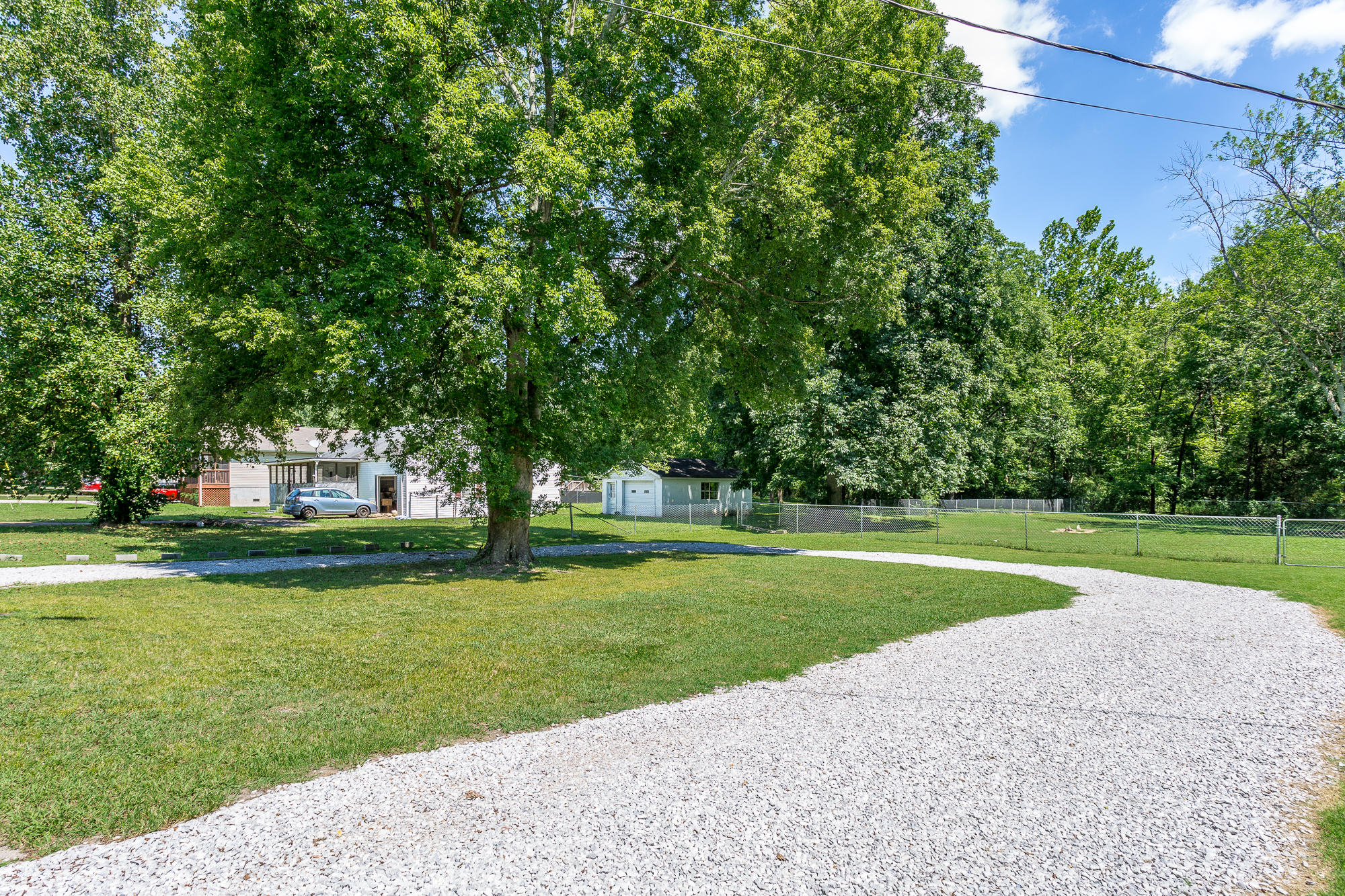 1628 Prigmore Road Chattanooga, TN 37412 - Photo 30 of 49 New Circular Driveway