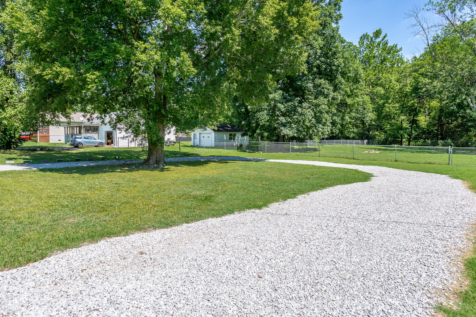1628 Prigmore Road Chattanooga, TN 37412 - Photo 31 of 49 New Circular Driveway