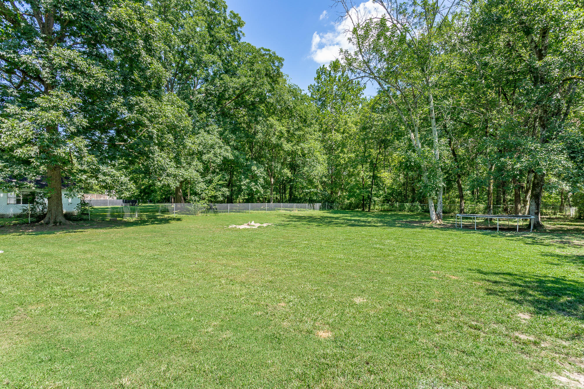 1628 Prigmore Road Chattanooga, TN 37412 - Photo 33 of 49 Large Level Fenced In Backyard