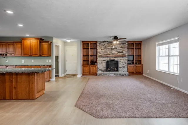 $425,000 | 11052 Prestwick Drive, Benton, IL 62812