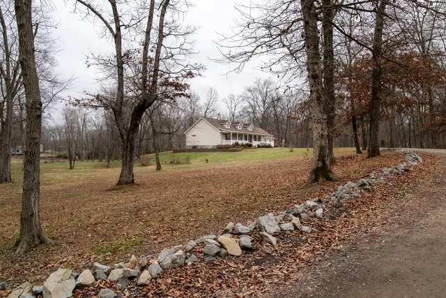 $425,000 | 11052 Prestwick Drive, Benton, IL 62812