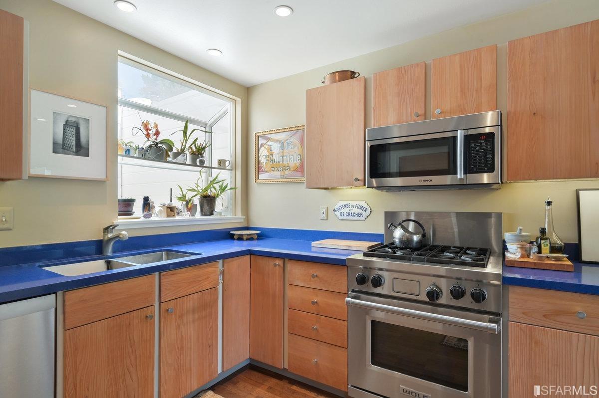 52 Museum Way, Unit TOP San Francisco, CA 94114 - Photo 17 of 38
