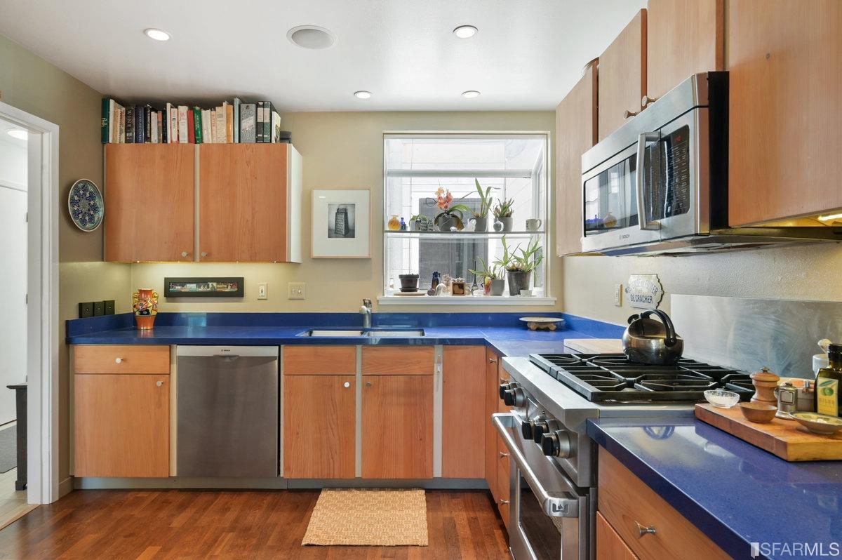 52 Museum Way, Unit TOP San Francisco, CA 94114 - Photo 18 of 38