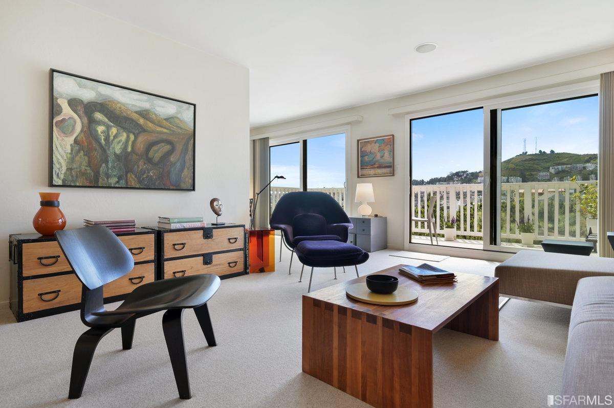 52 Museum Way, Unit TOP San Francisco, CA 94114 - Photo 7 of 38