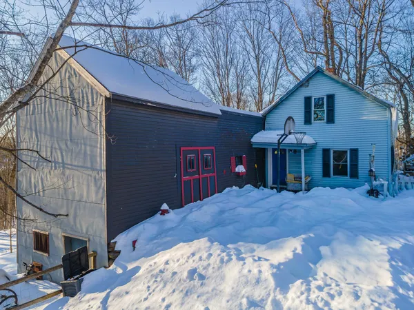 $249,000 | 1813 Highway 12, Westmoreland, NH 03467
