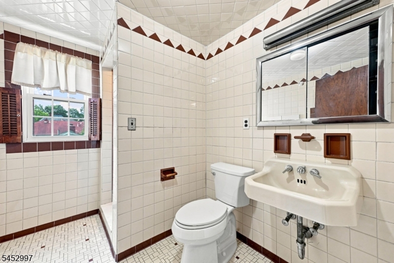1219 Valley Road Montclair, NJ 07043 - Photo 26 of 36 Gallery Image 26