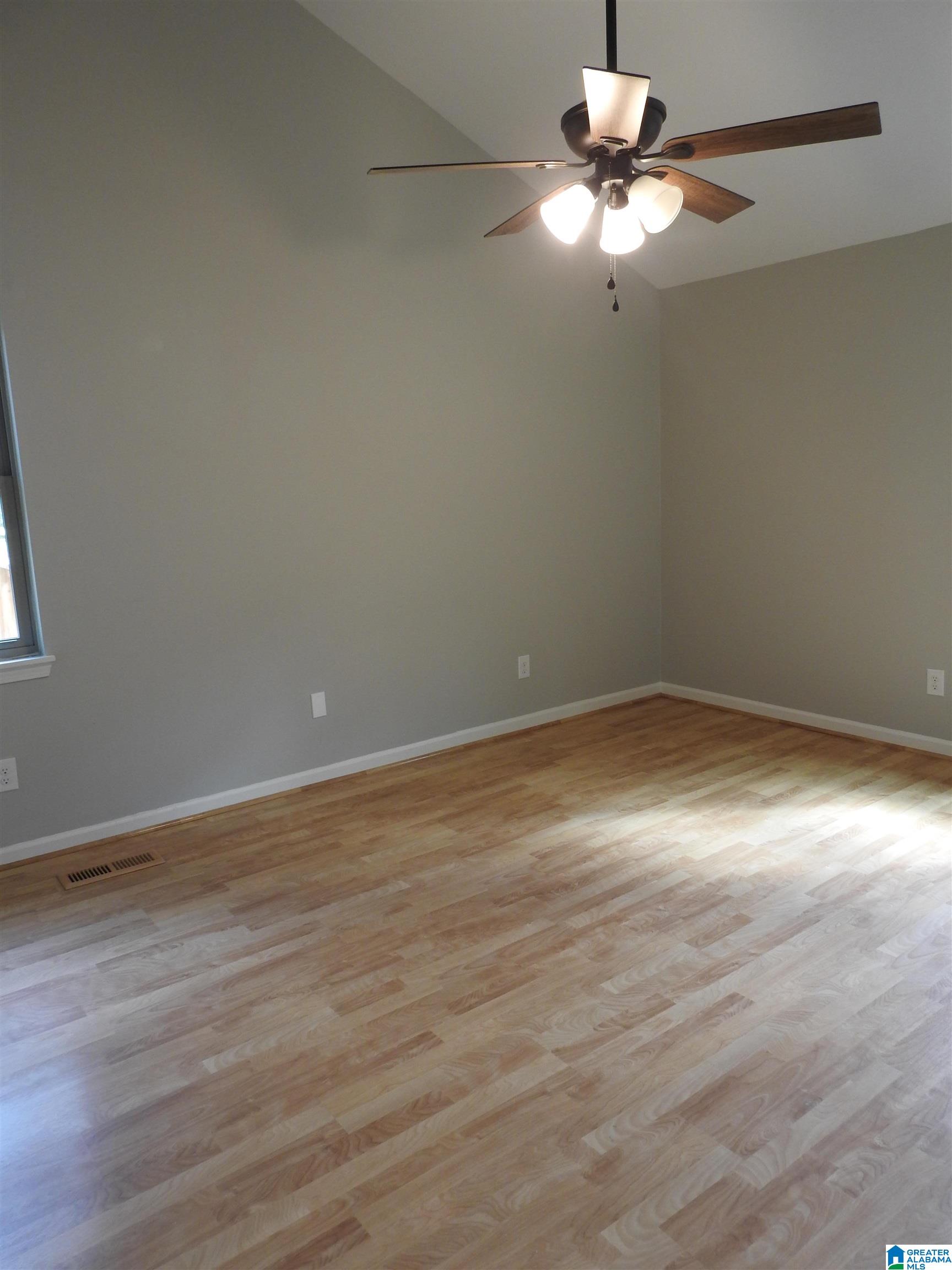 340 Comanche Street Montevallo, AL 35115 - Photo 14 of 28