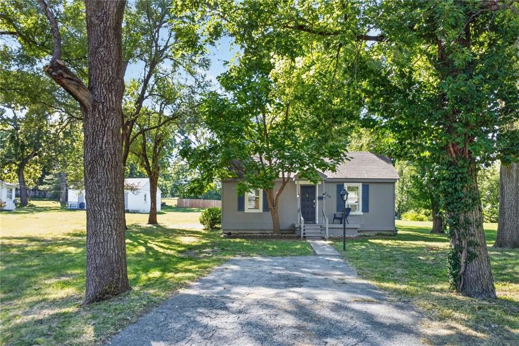 5308 Quivira Road Shawnee, KS 66216 - Photo 2 of 15 Gallery Image 2
