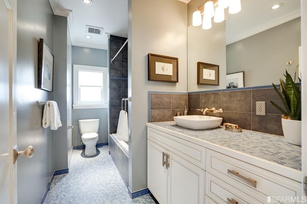 207 Ripley Street San Francisco, CA 94110 - Photo 6 of 40