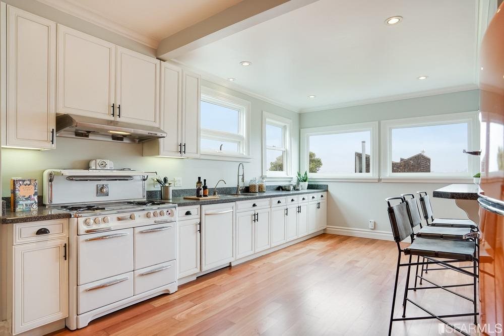 207 Ripley Street San Francisco, CA 94110 - Photo 8 of 40