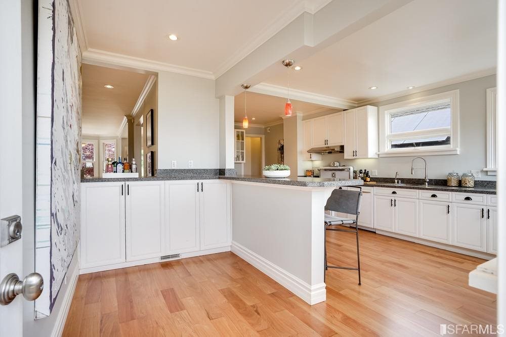 207 Ripley Street San Francisco, CA 94110 - Photo 10 of 40