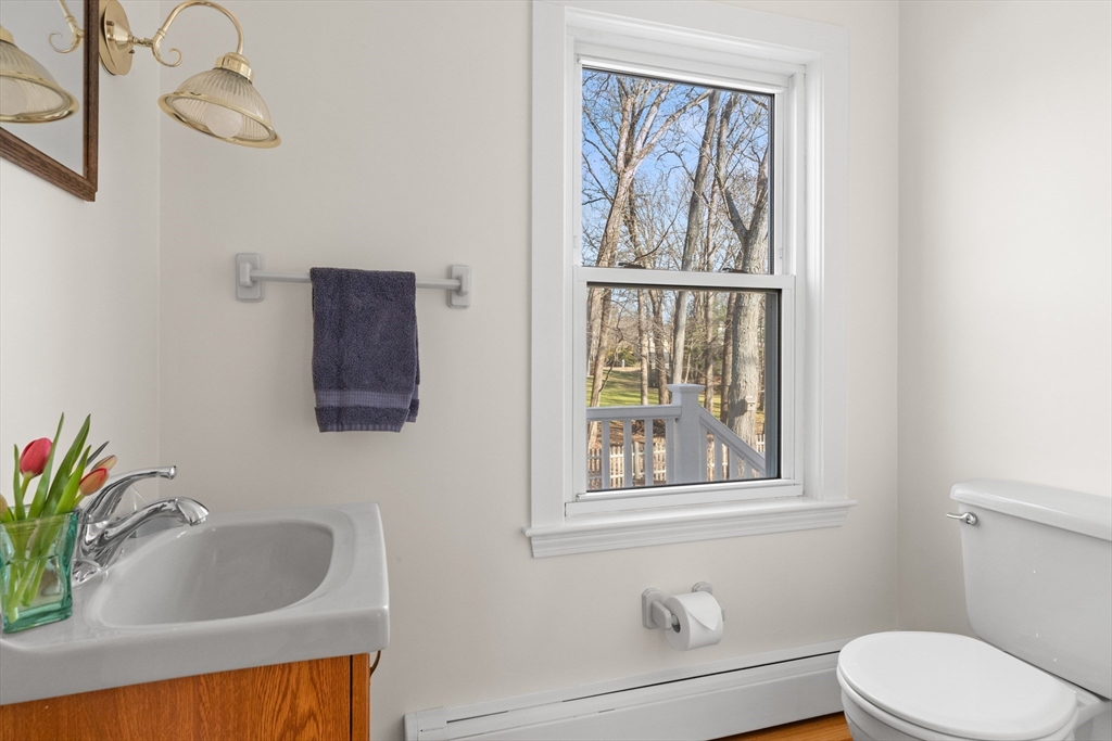40 Moynihan Road Hamilton, MA 01982 - Photo 13 of 34 Gallery Image 13