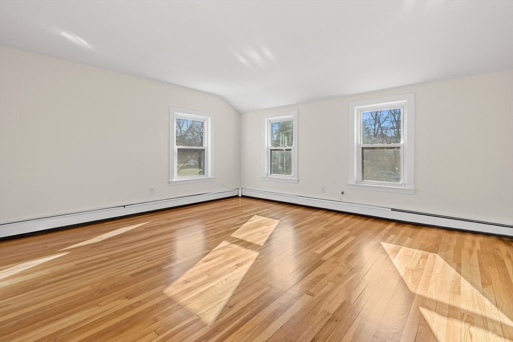 40 Moynihan Road Hamilton, MA 01982 - Photo 14 of 34 Gallery Image 14