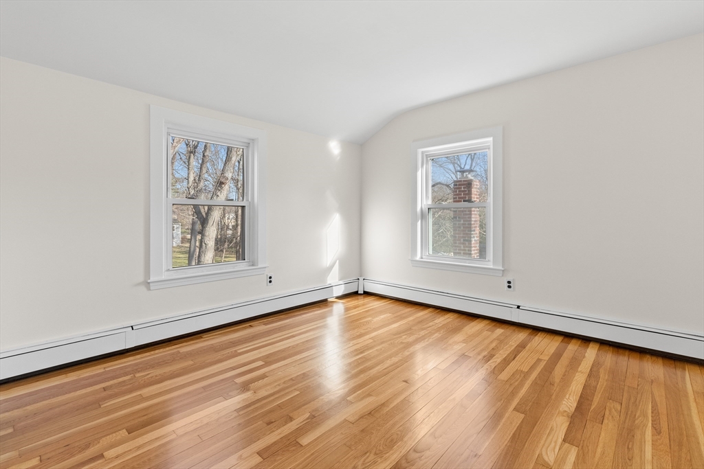 40 Moynihan Road Hamilton, MA 01982 - Photo 16 of 34 Gallery Image 16