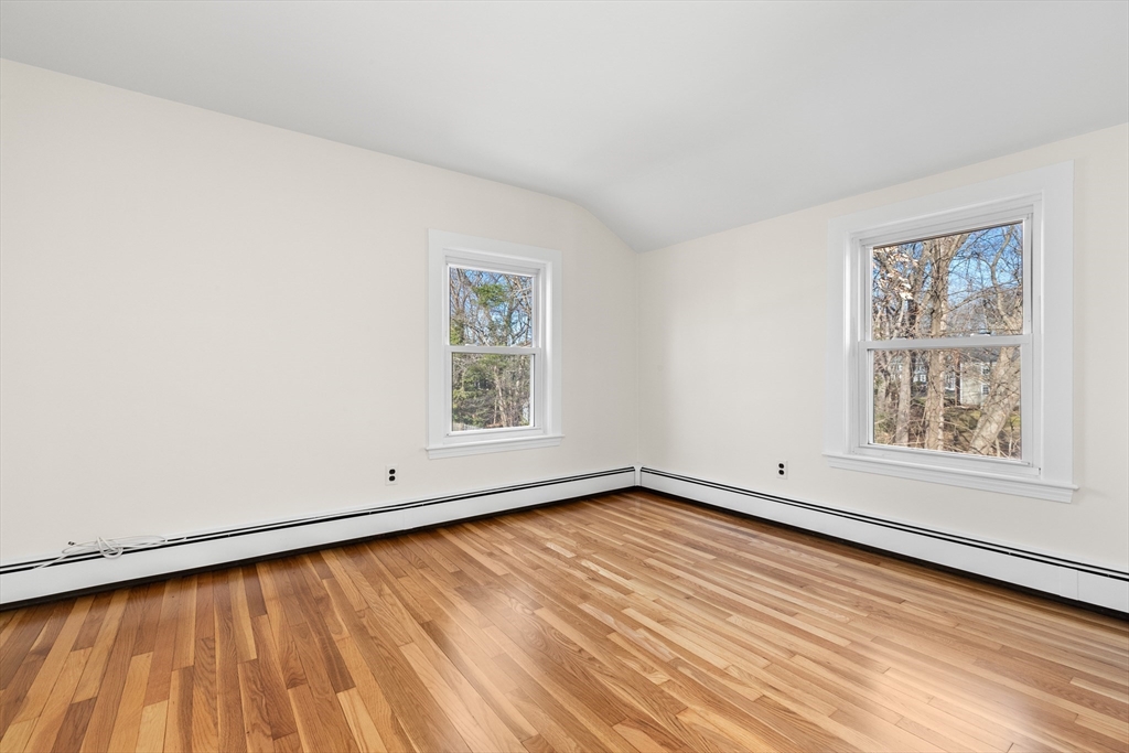 40 Moynihan Road Hamilton, MA 01982 - Photo 19 of 34 Gallery Image 19