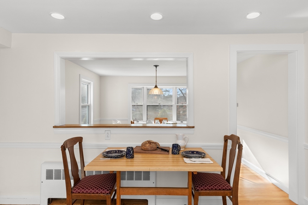 40 Moynihan Road Hamilton, MA 01982 - Photo 5 of 34 Gallery Image 5