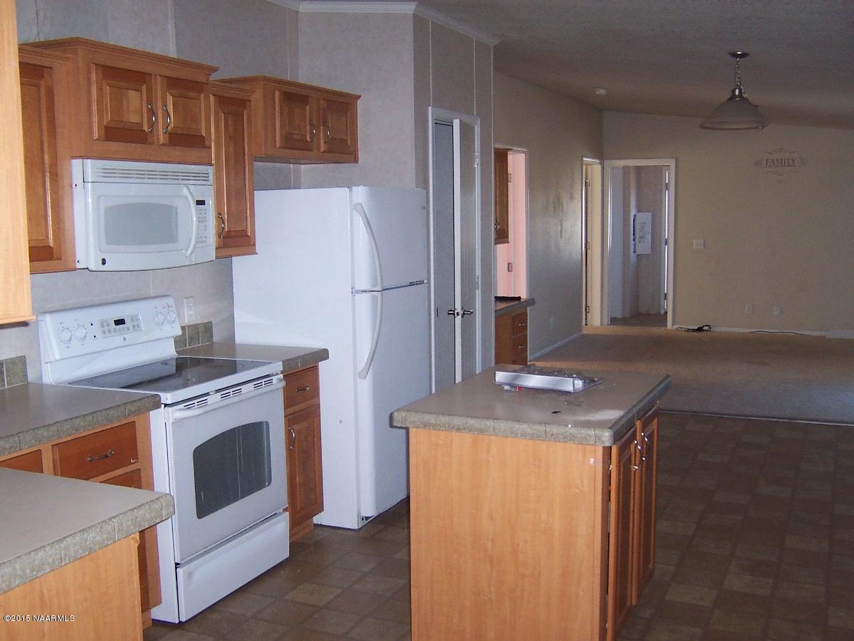 1035 Hoctor Road Williams, AZ 86046 - Photo 10 of 15 000_2730
