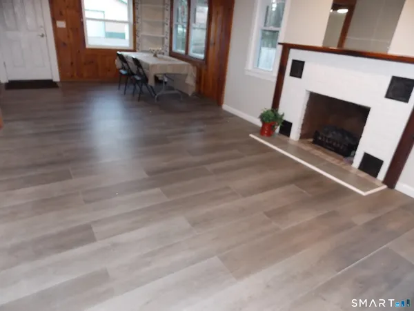 $359,000 | 218 Griffin Road, Suffield, CT 06093