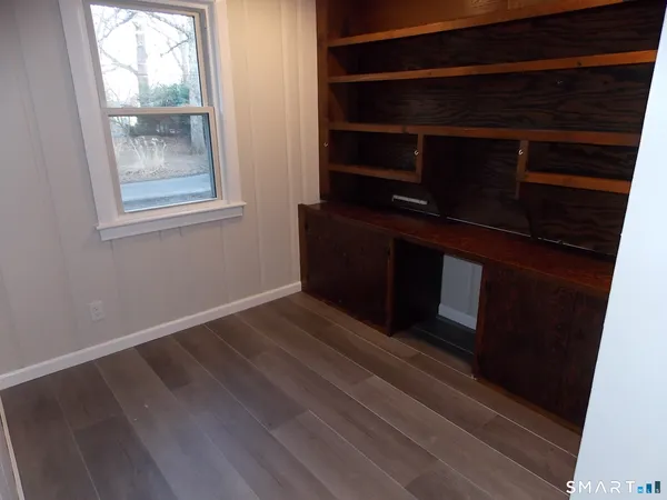 $359,000 | 218 Griffin Road, Suffield, CT 06093