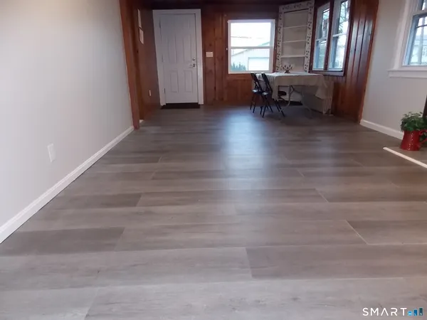 $359,000 | 218 Griffin Road, Suffield, CT 06093