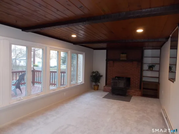 $359,000 | 218 Griffin Road, Suffield, CT 06093