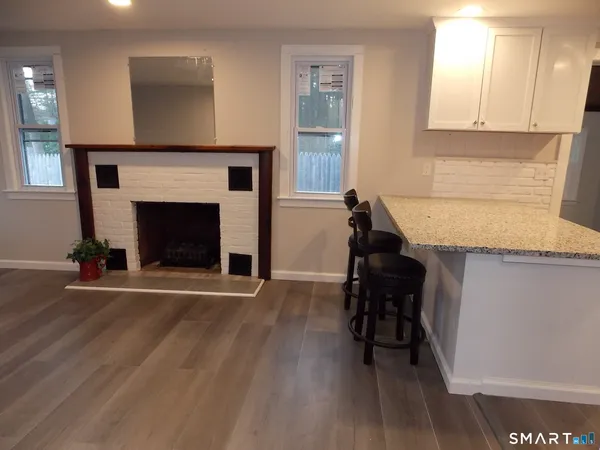 $359,000 | 218 Griffin Road, Suffield, CT 06093