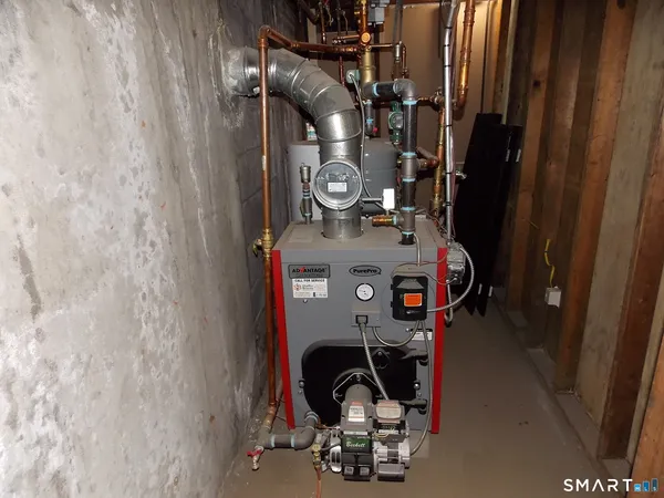 $359,000 | 218 Griffin Road, Suffield, CT 06093