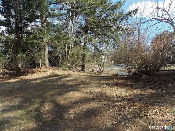 $359,000 | 218 Griffin Road, Suffield, CT 06093