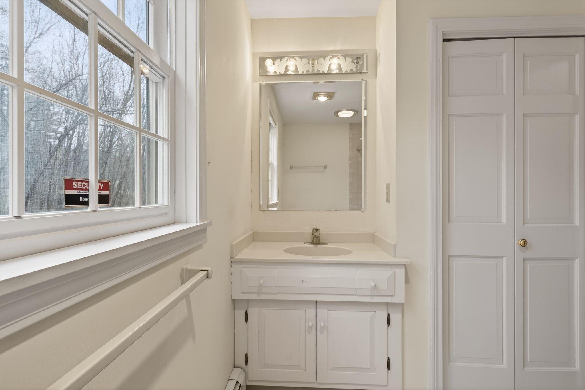 31 Gage Road Bedford, NH 03110 - Photo 34 of 45