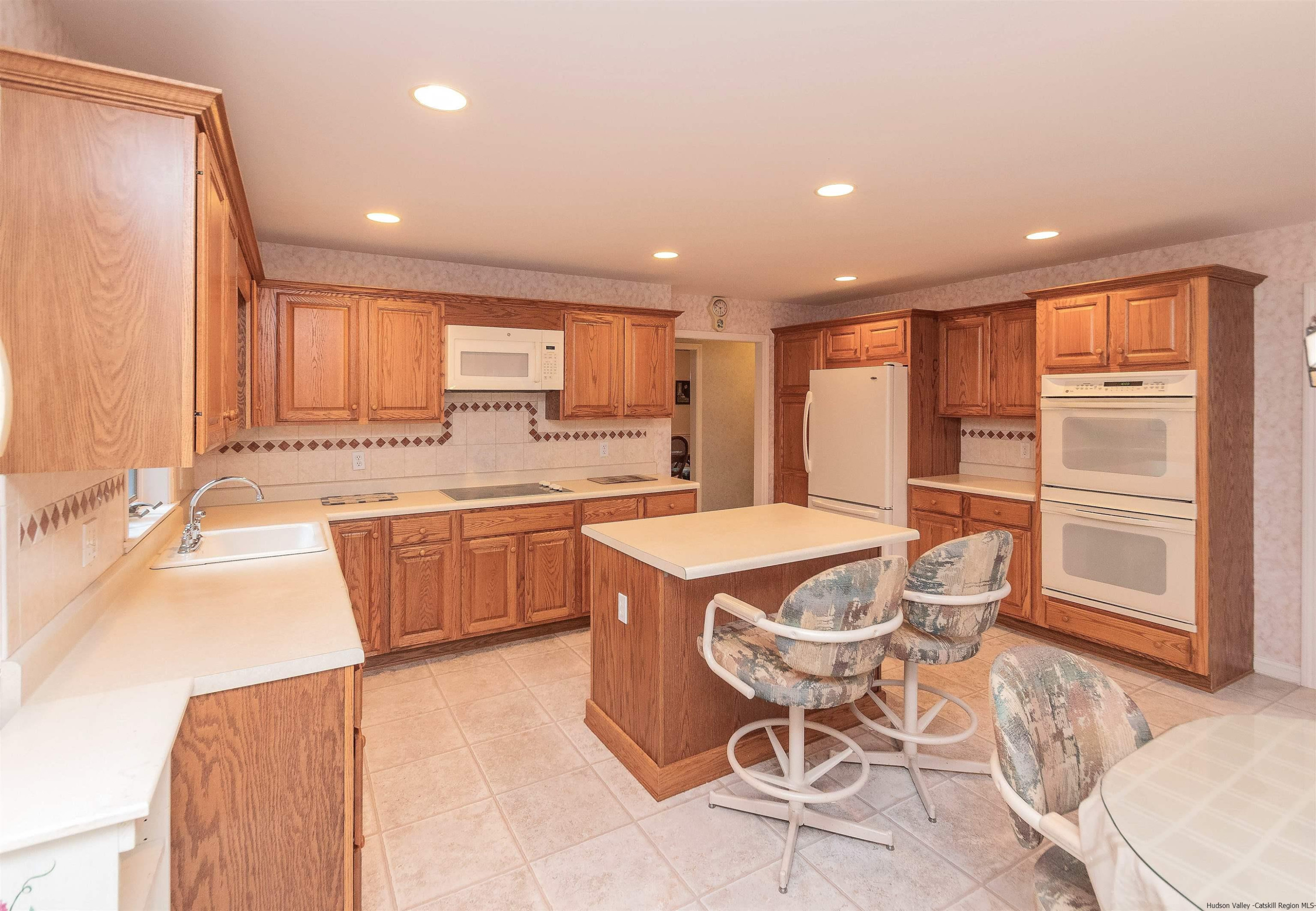 79 Climbing Ridge Road New Paltz, NY 12561 - Photo 8 of 33 Photo 8
