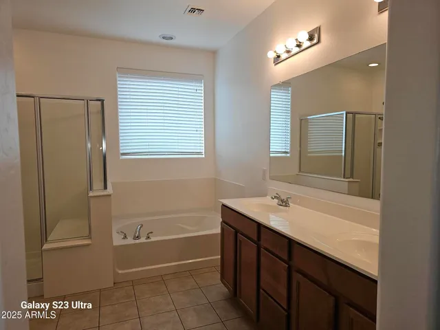 $2,550 | 1932 East Ravenswood Drive, Gilbert, AZ 85298