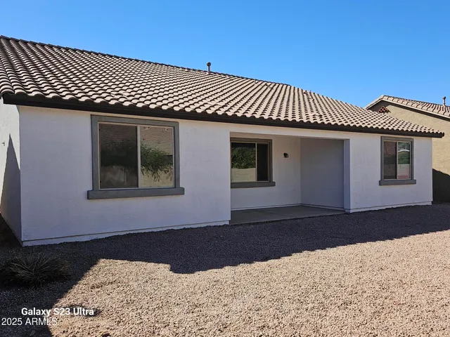 $2,550 | 1932 East Ravenswood Drive, Gilbert, AZ 85298