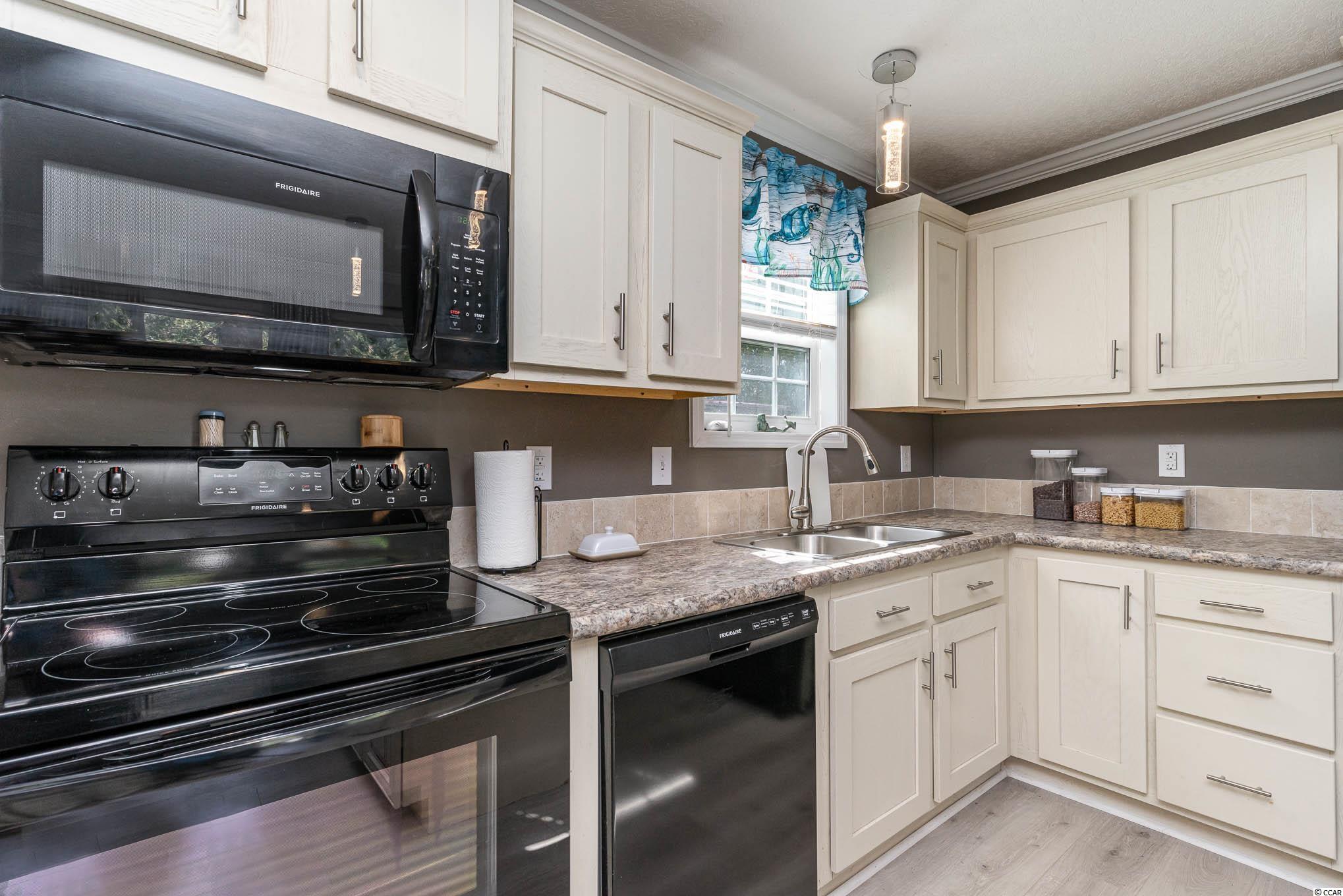 11 Offshore Drive Murrells Inlet, SC 29576 - Photo 8 of 28