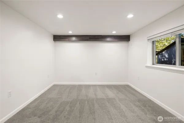 $3,800 | 16253 13th Avenue Southwest, Burien, WA 98166