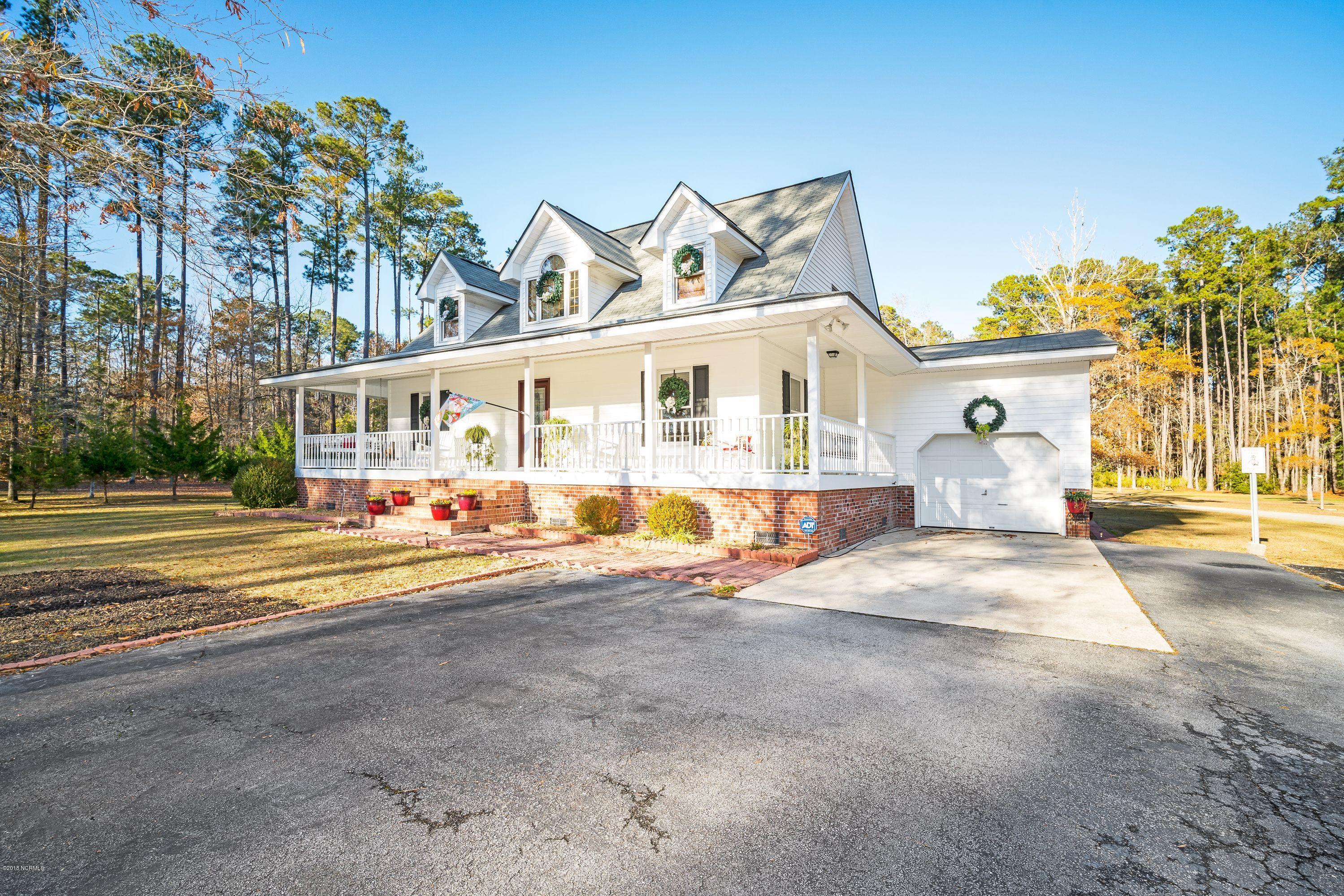 4810 Merrimon Road Beaufort, NC 28516 - Photo 3 of 37 4810 Merrimon Rd - Front Oblique