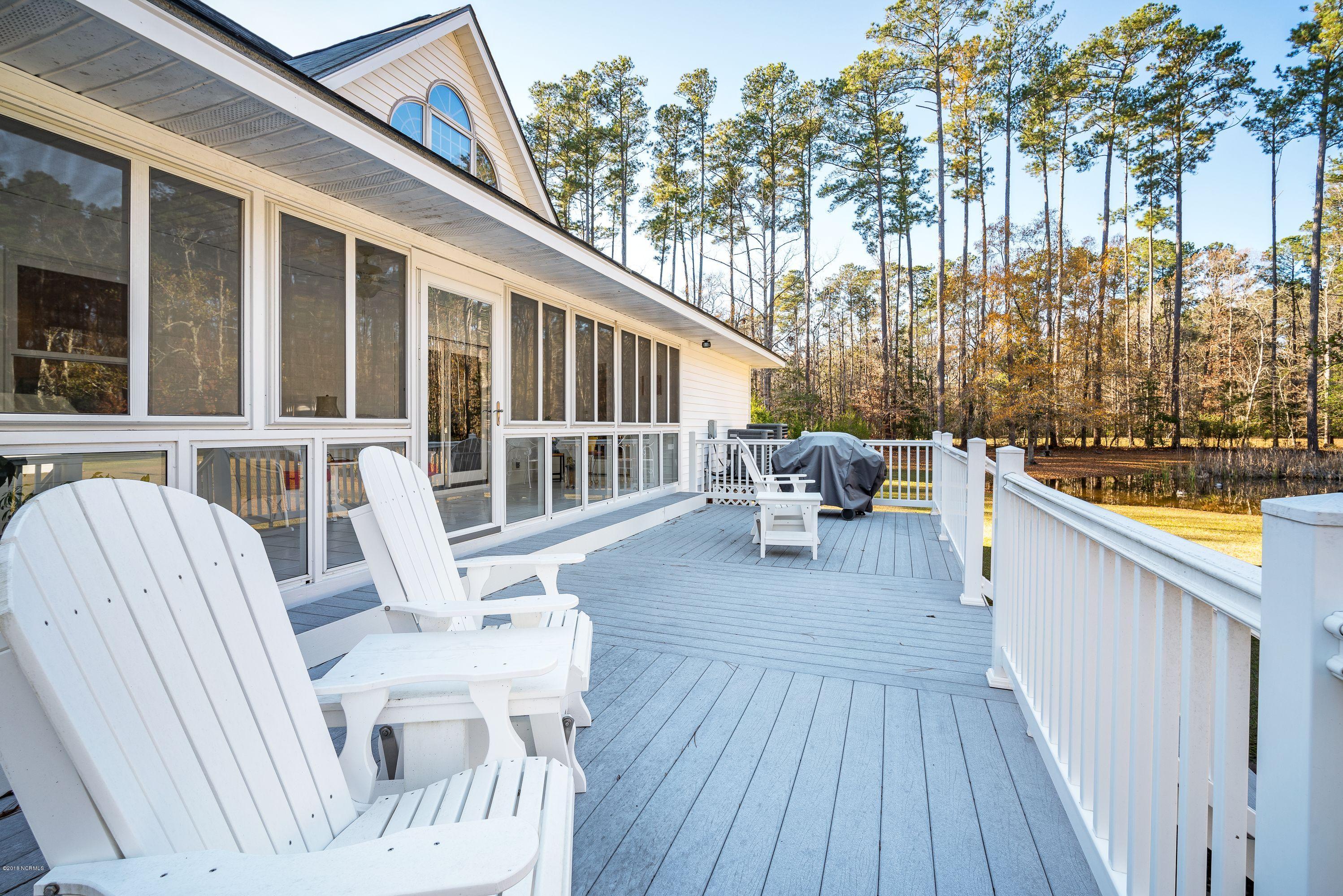4810 Merrimon Road Beaufort, NC 28516 - Photo 31 of 37 4810 Merrimon Rd - Back Deck