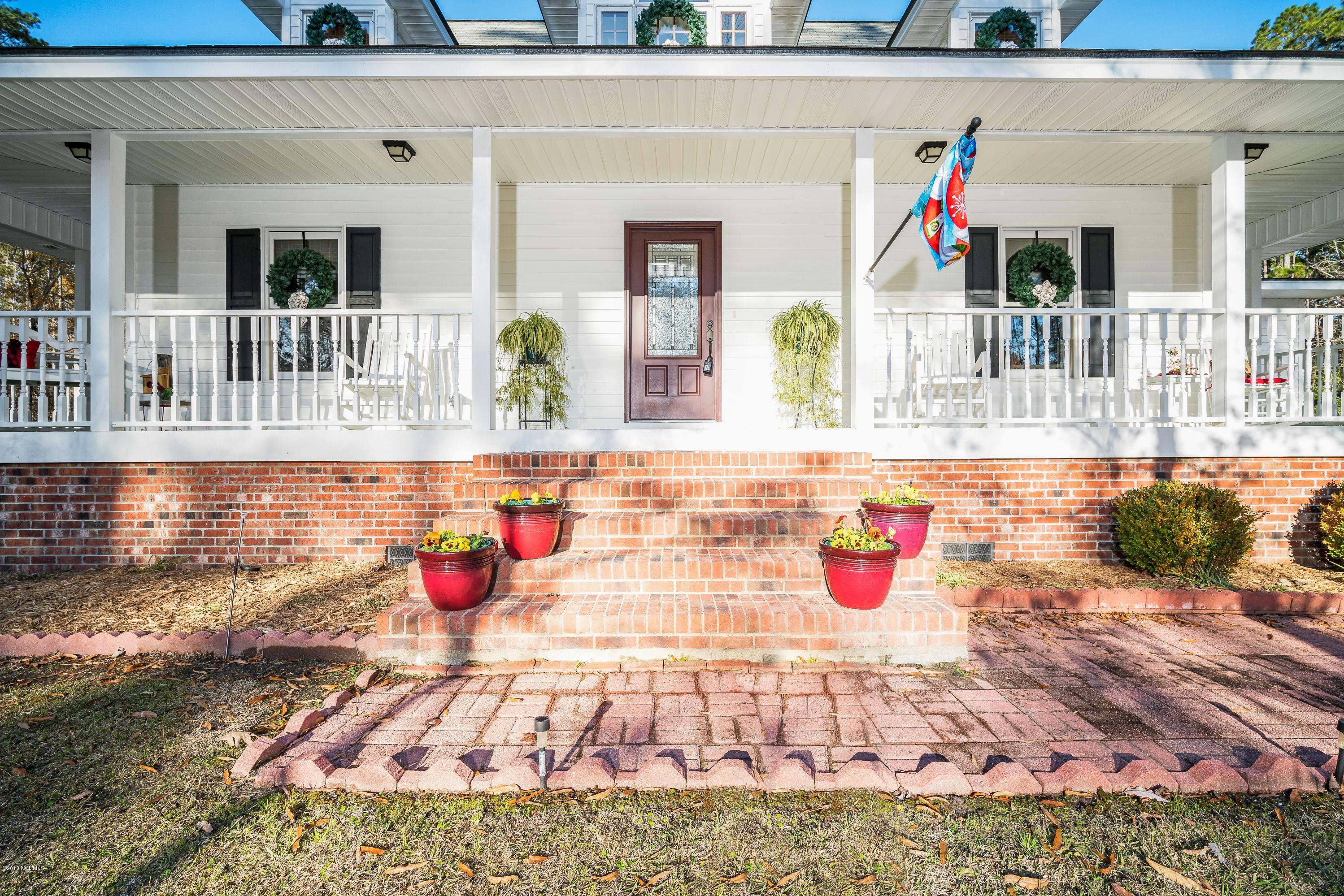 4810 Merrimon Road Beaufort, NC 28516 - Photo 4 of 37 4810 Merrimon Rd - Front Entry