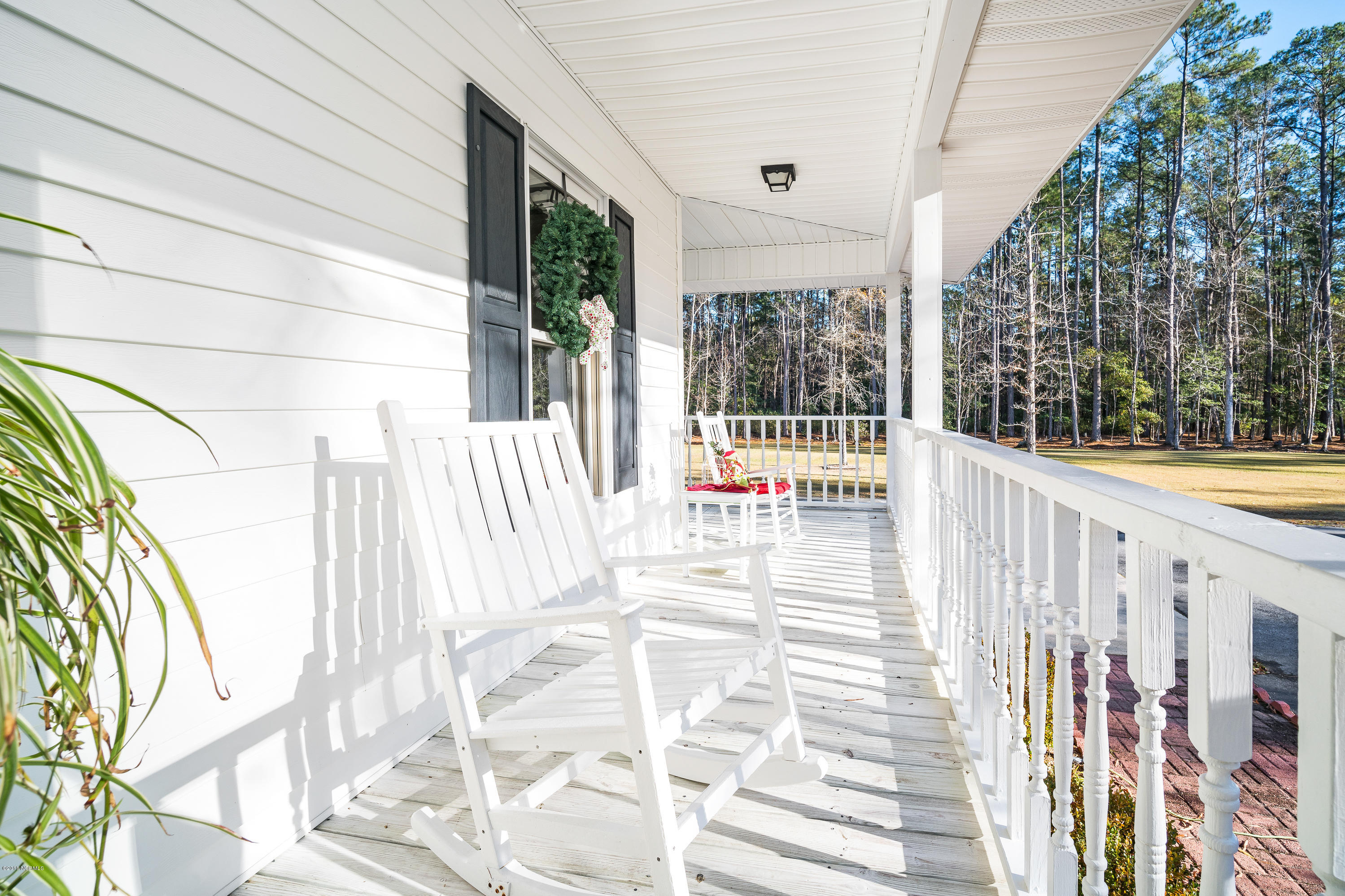 4810 Merrimon Road Beaufort, NC 28516 - Photo 6 of 37 Perfect for Enjoying Warm Southern Breezes