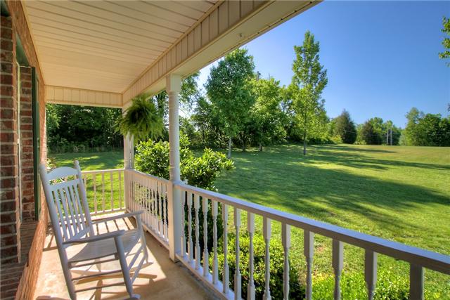 216 West Biggs Road Cottontown, TN 37048 - Photo 3 of 20 Gallery Image 3