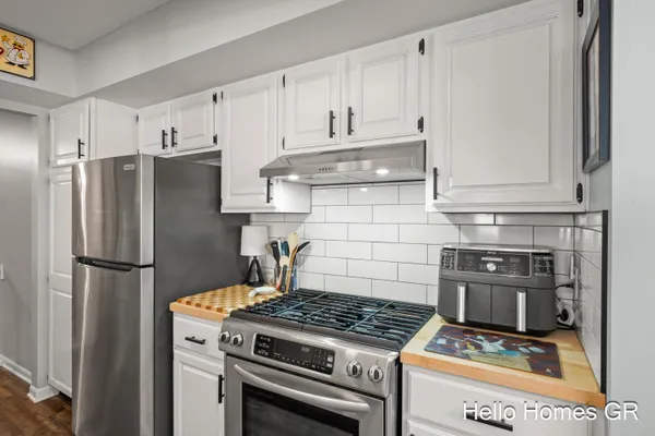 $324,900 | 2317 Edington Drive Southeast, Grand Rapids, MI 49508