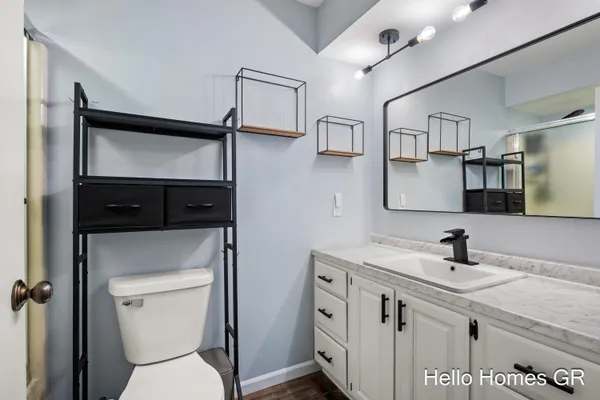 $324,900 | 2317 Edington Drive Southeast, Grand Rapids, MI 49508