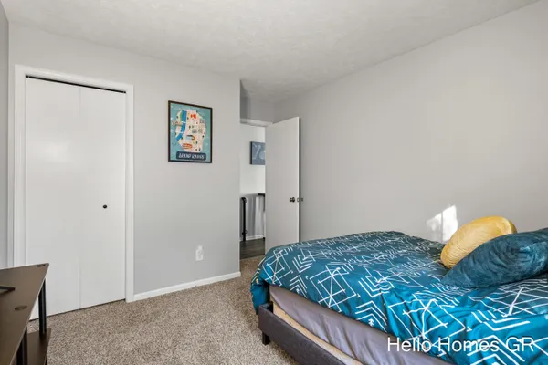 $324,900 | 2317 Edington Drive Southeast, Grand Rapids, MI 49508